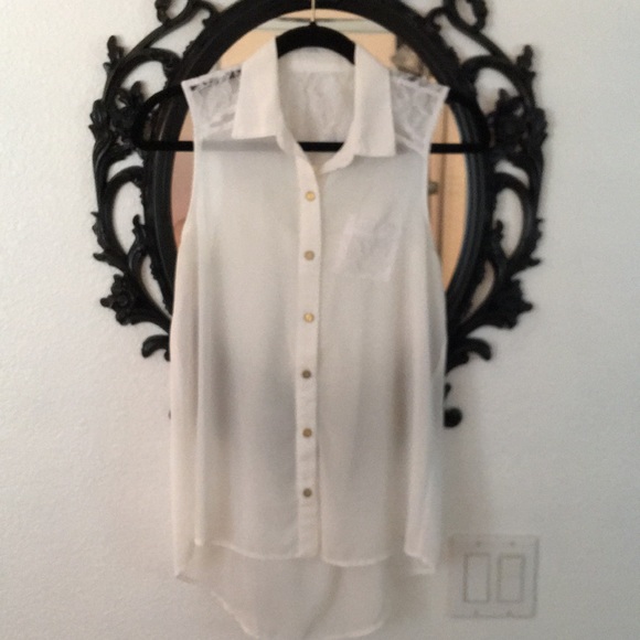 Chiffon & Lace Hi Low Top - Picture 3 of 3